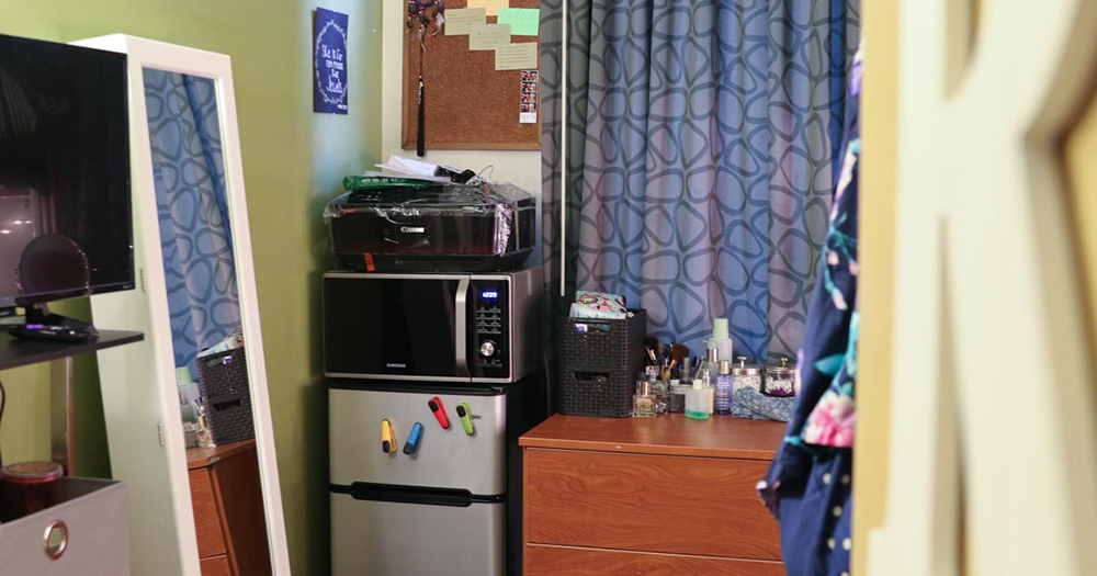 Blog Header: Don't Buy a Hanging Mirror