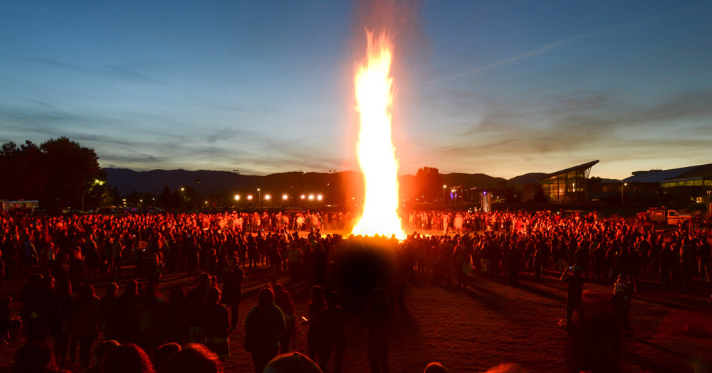 Blog Header: Homecoming Bonfire
