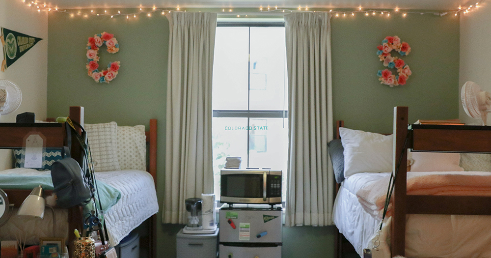 Blog Header: Coordinate with your Roommate